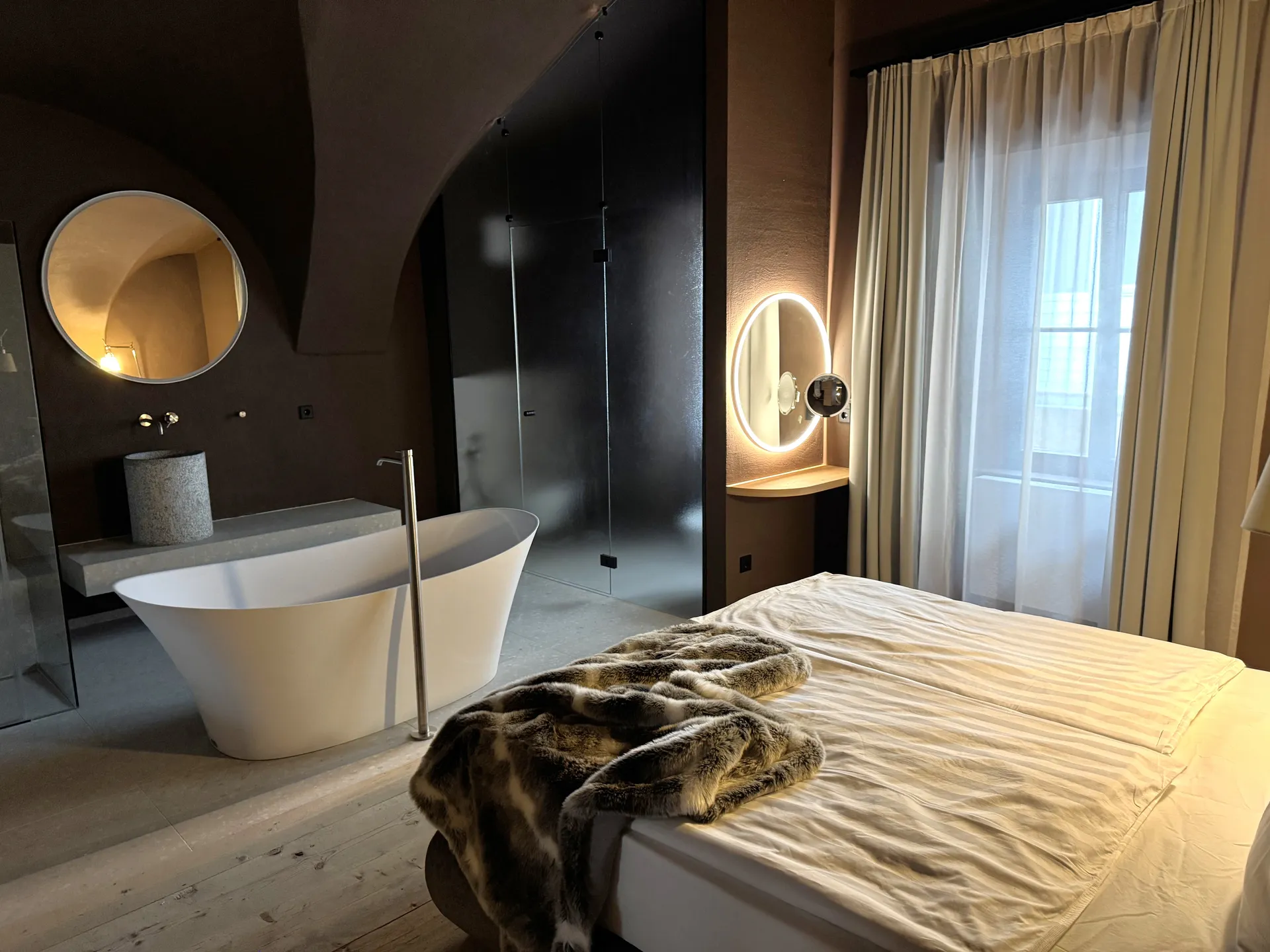 SUITE LM 2